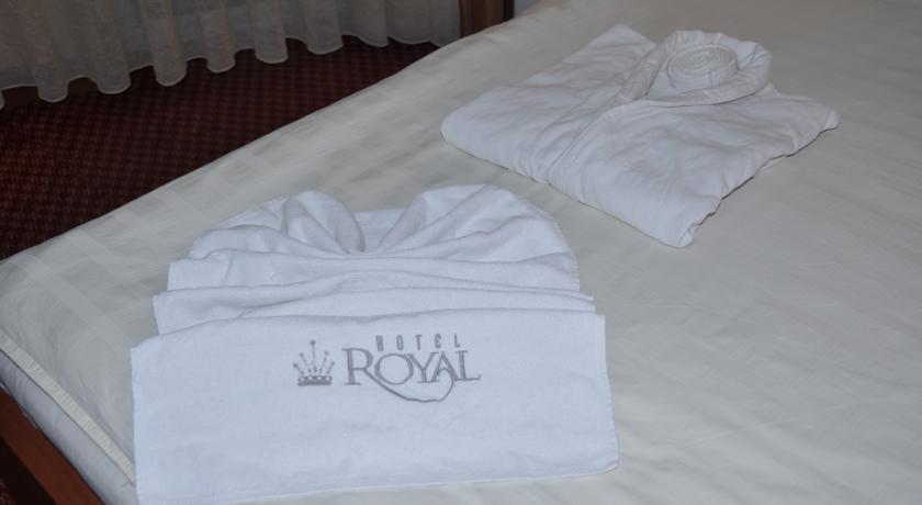 Hotel Royal Pristina Exterior foto