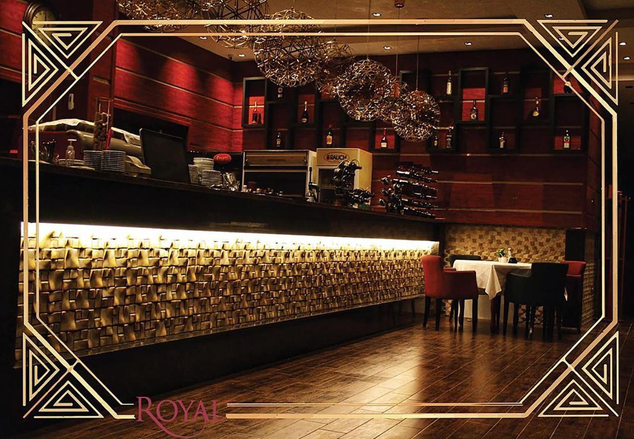 Hotel Royal Pristina Exterior foto