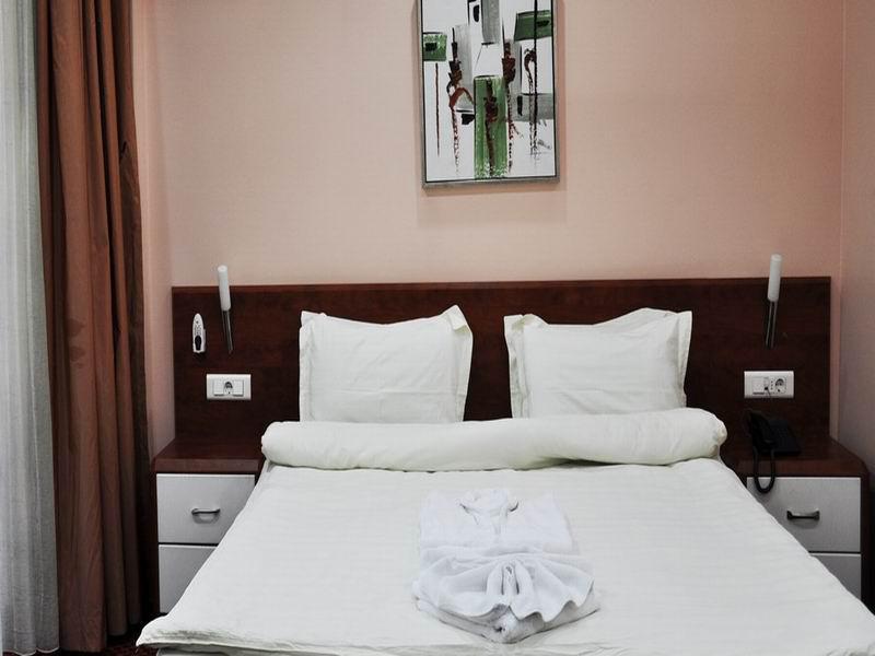 Hotel Royal Pristina Quarto foto